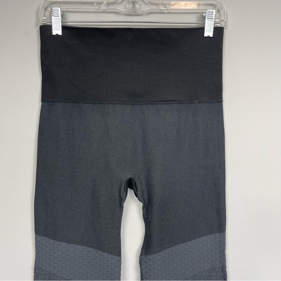 SPANX Look at Me Now Seamless Moto Leggings Black Gray Color Block High Rise XL - Picture 8 of 16